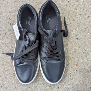 Stylus black size 9 1/2